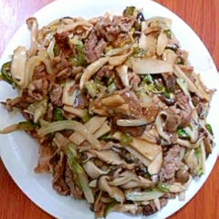 きのこと牛肉のオイスター炒め